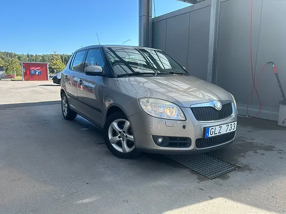 Skoda Fabia 2008 photo 3