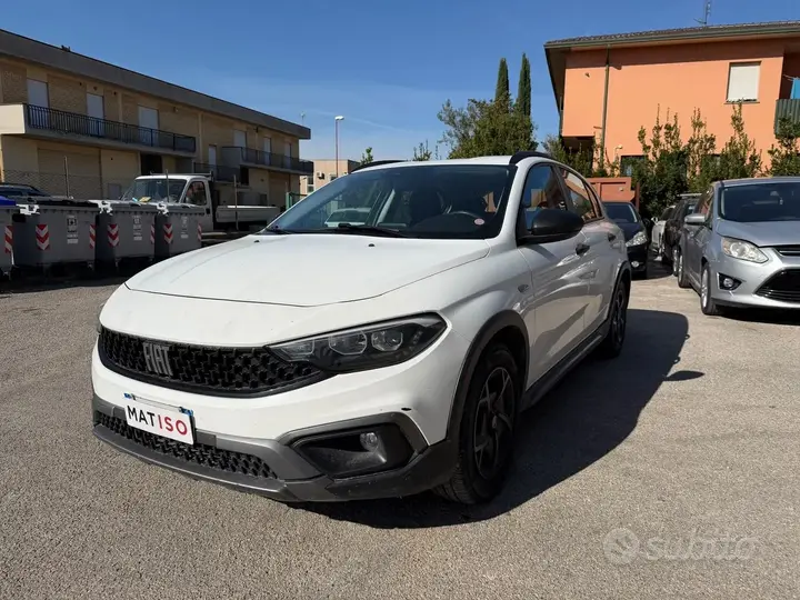Fiat Tipo Cross 2021 photo 3