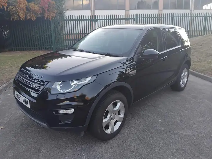 Land Rover Discovery Sport 2017 photo 2