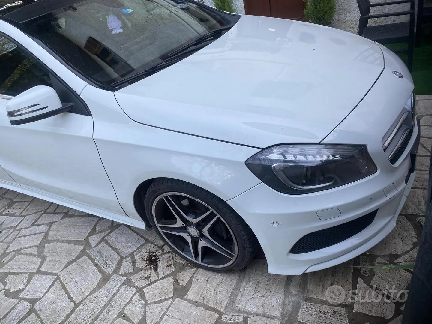 Mercedes-Benz A-Class 2012 photo 4