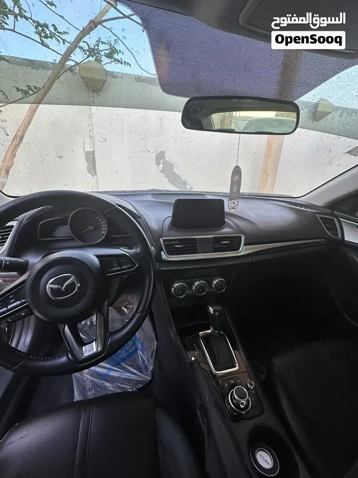 Mazda 3 2017 photo 4