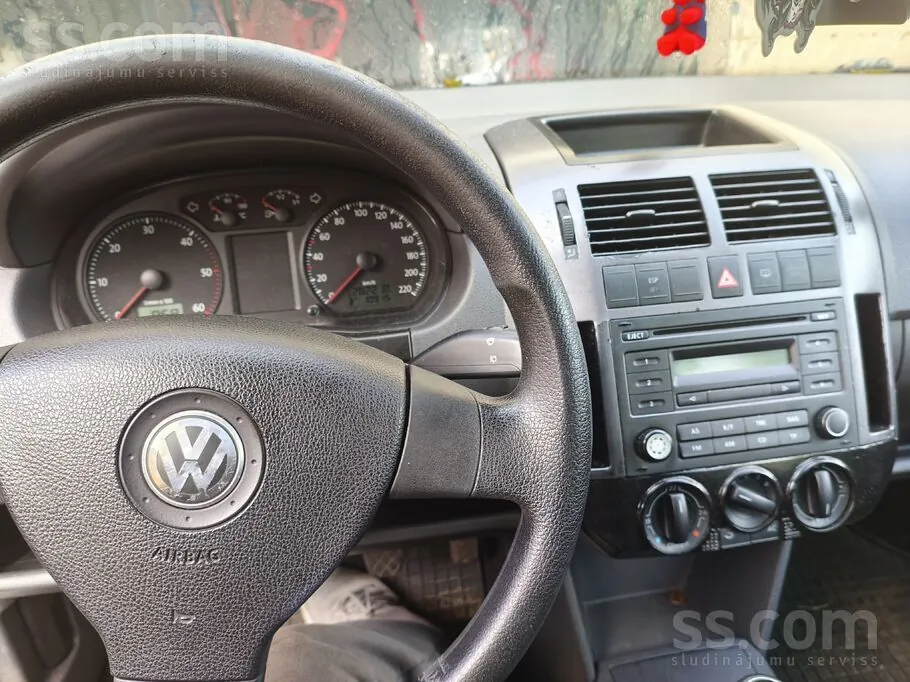 Volkswagen Polo 2007 photo 4