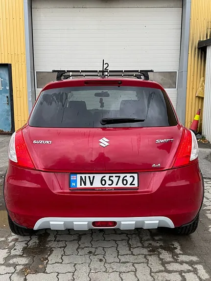 Suzuki Swift 2013 photo 2