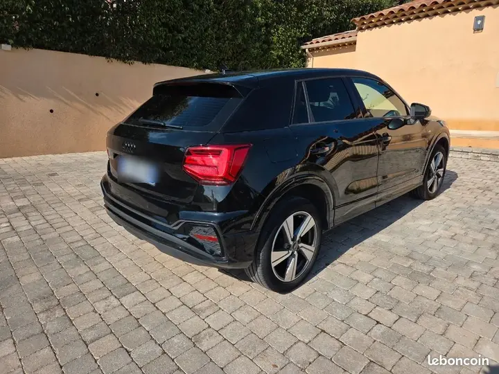 Audi Q2 2023 photo 2