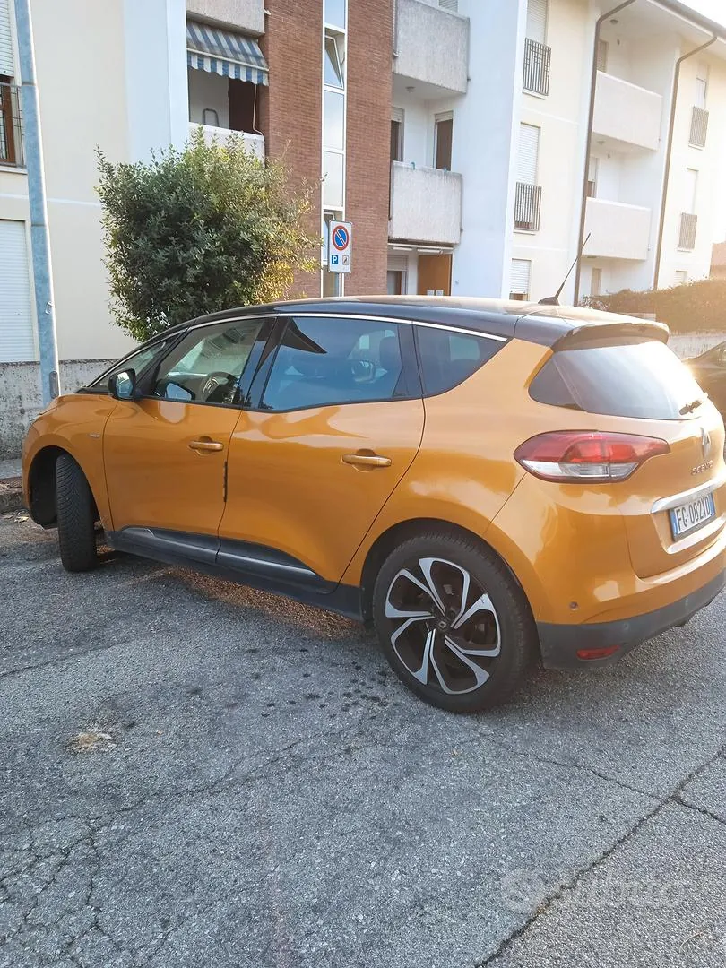 Renault Scenic 2017 photo 2