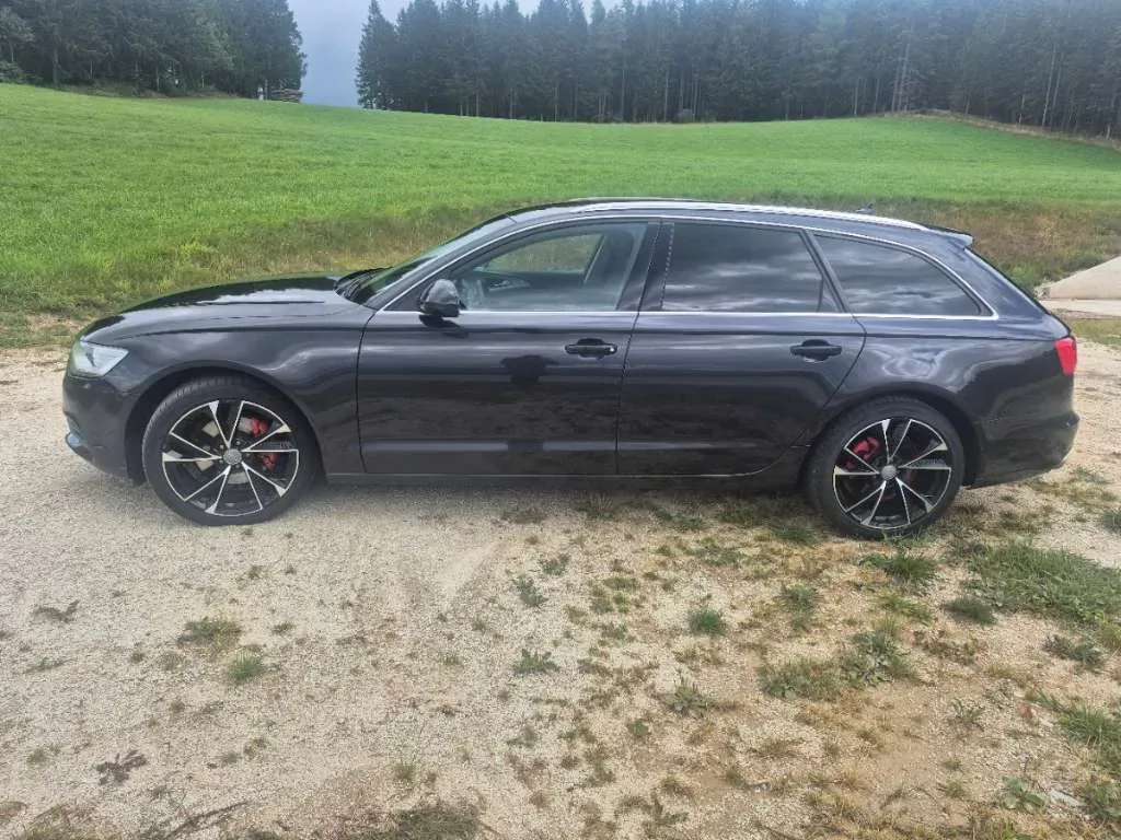 Audi A6 2012 photo 2
