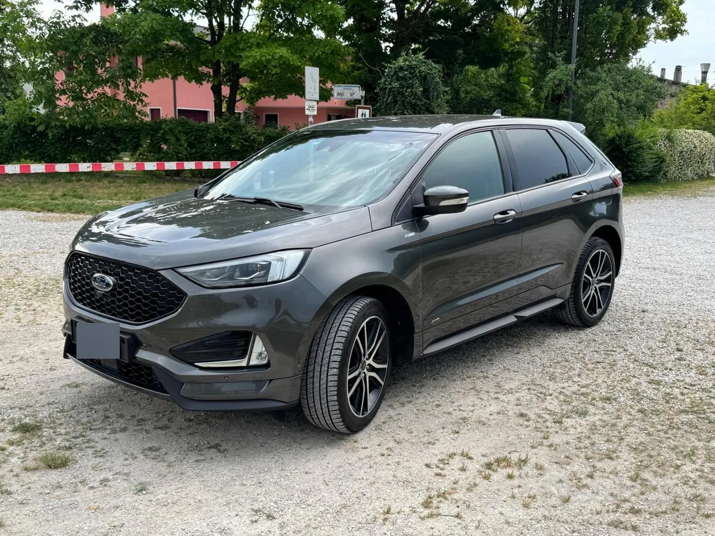 Ford Edge 2020 photo 2