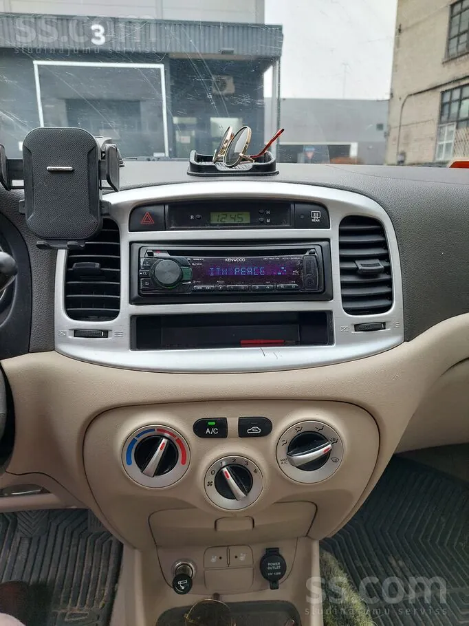 Hyundai Accent 2008 photo 5
