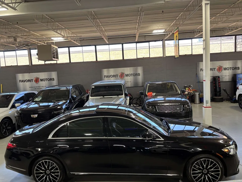 Mercedes-Benz S-Class 2023 photo 4