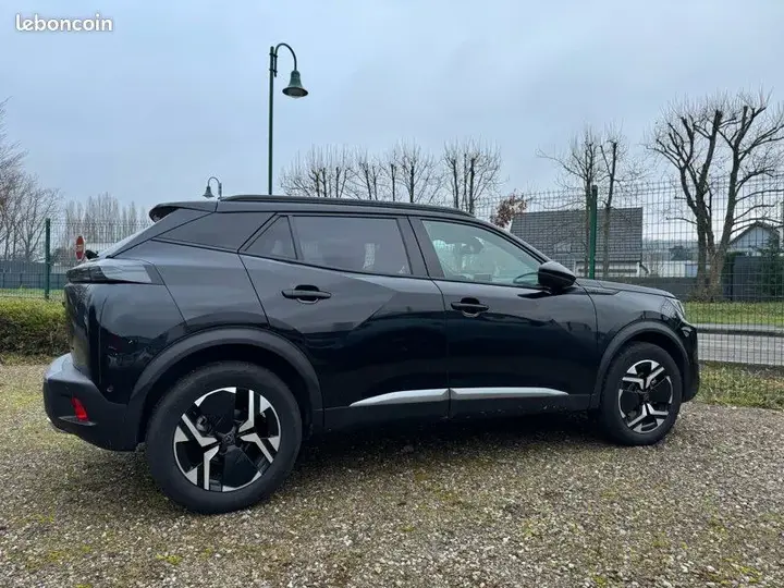 Peugeot 2008 2024 photo 2