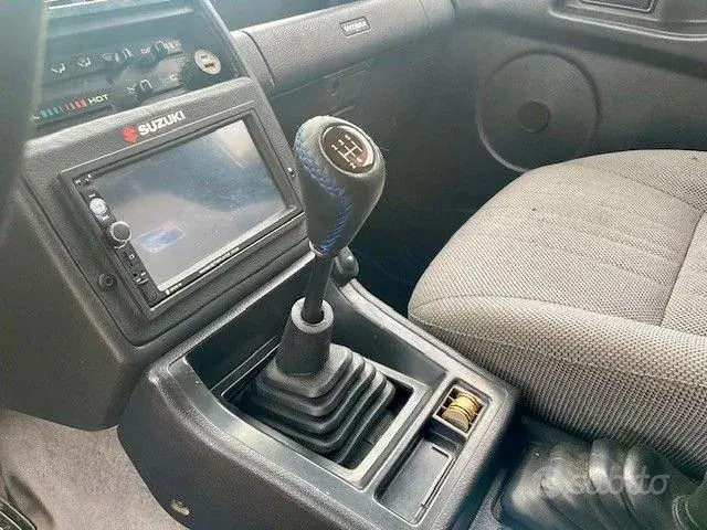 Suzuki Vitara 1990 photo 5