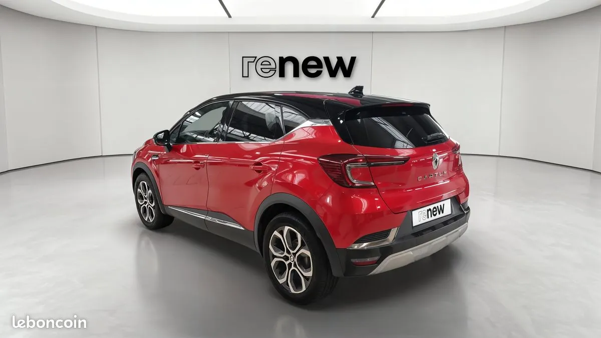 Renault Captur 2023 photo 3