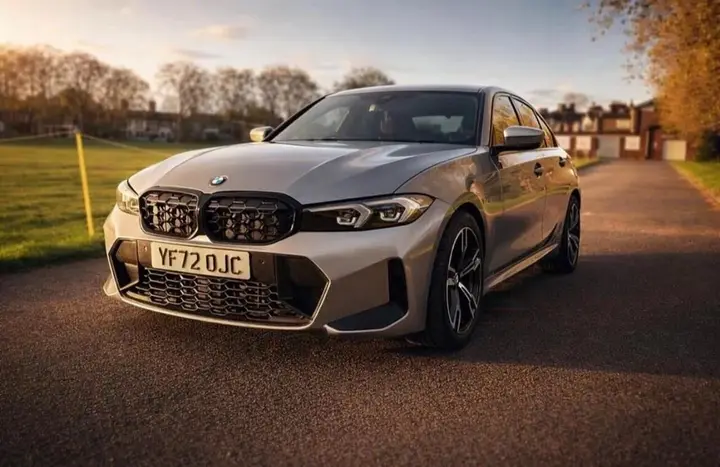 BMW 3 Series 2022 photo 5