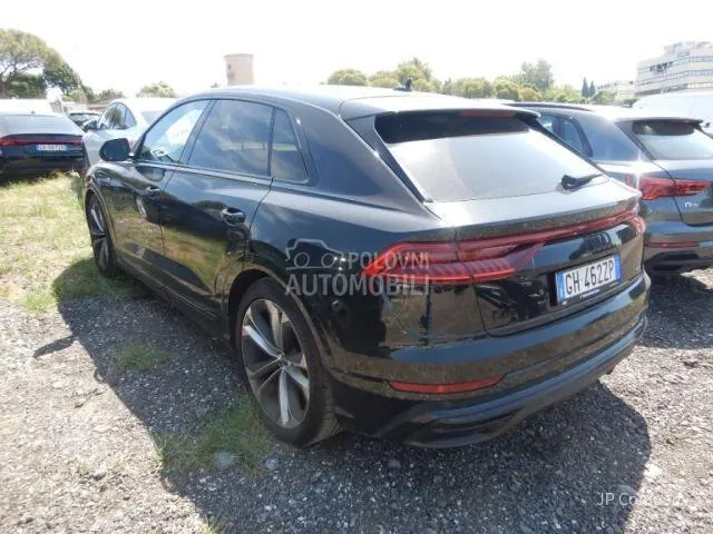 Audi Q8 2022 photo 4