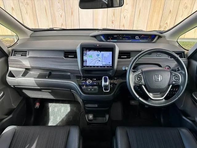 Honda Freed 2018 photo 2