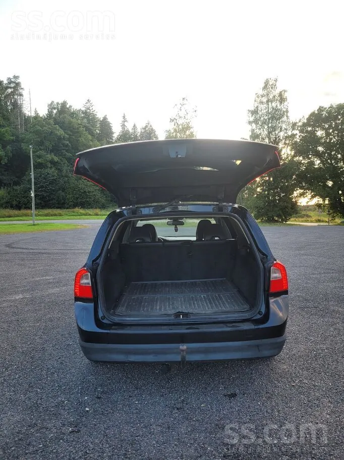 Volvo V70 2009 photo 3