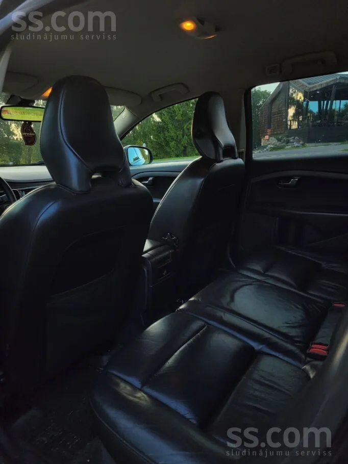 Volvo V70 2009 photo 4