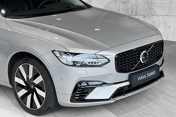 Volvo V90 2025 photo 2