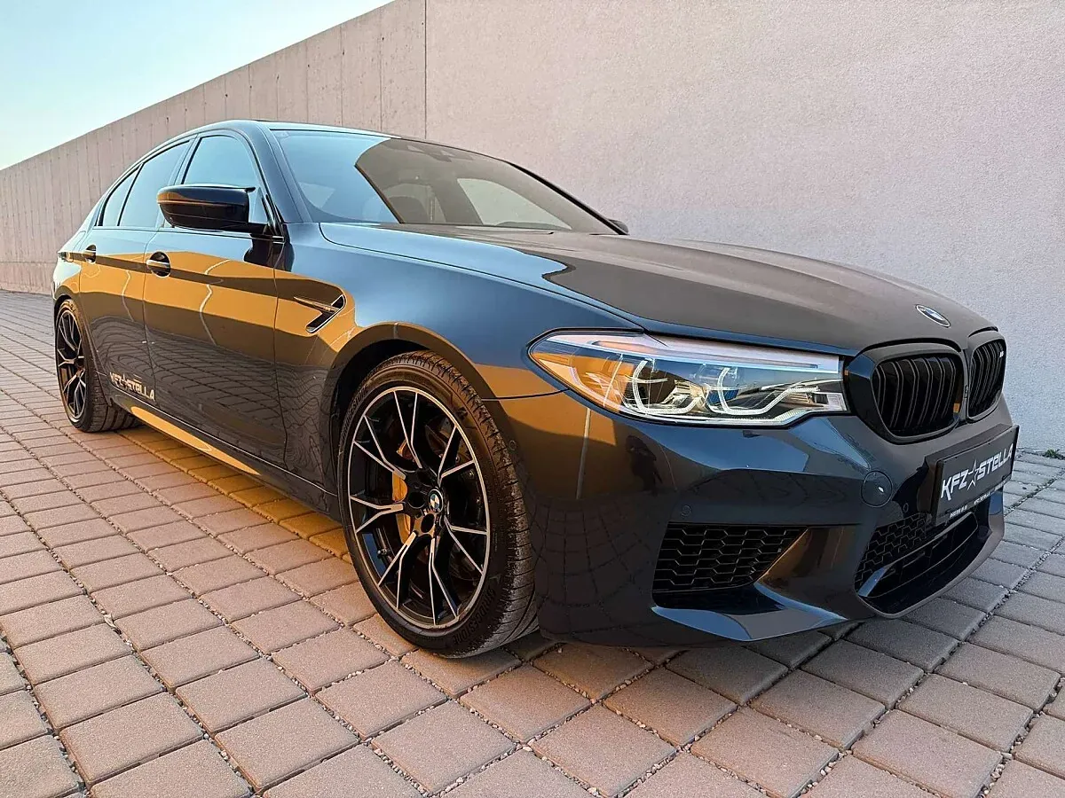 BMW 5 Series 2018 photo 3
