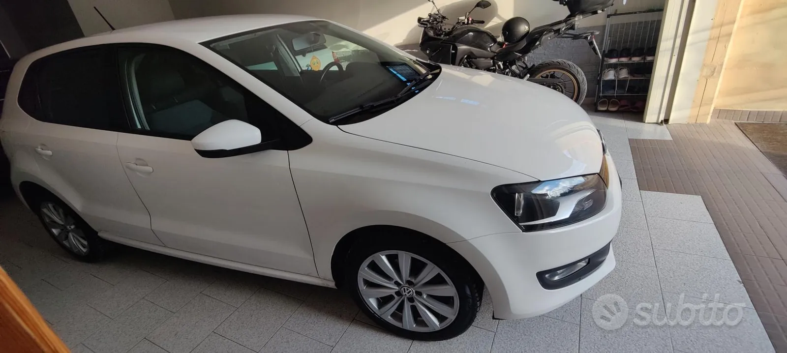 Volkswagen Polo 2012 photo 2