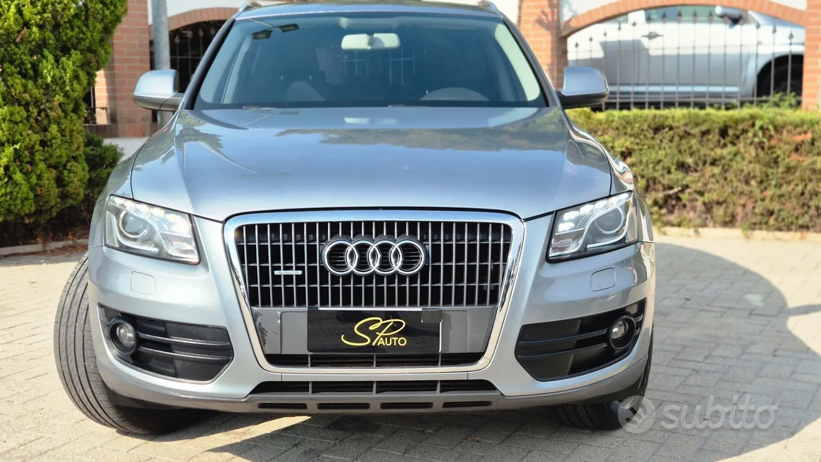 Audi Q5 2010 photo 2
