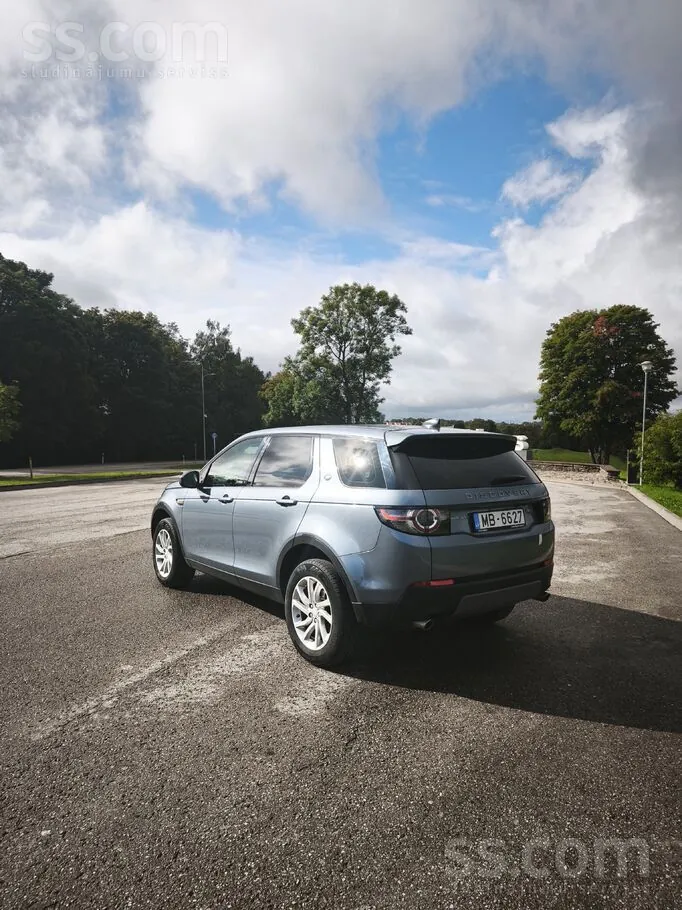 Land Rover Discovery Sport 2019 photo 2