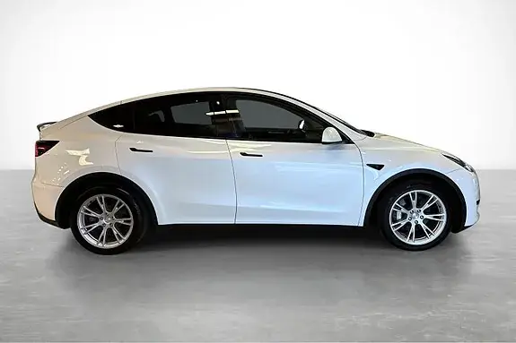 Tesla Model Y 2022 photo 4