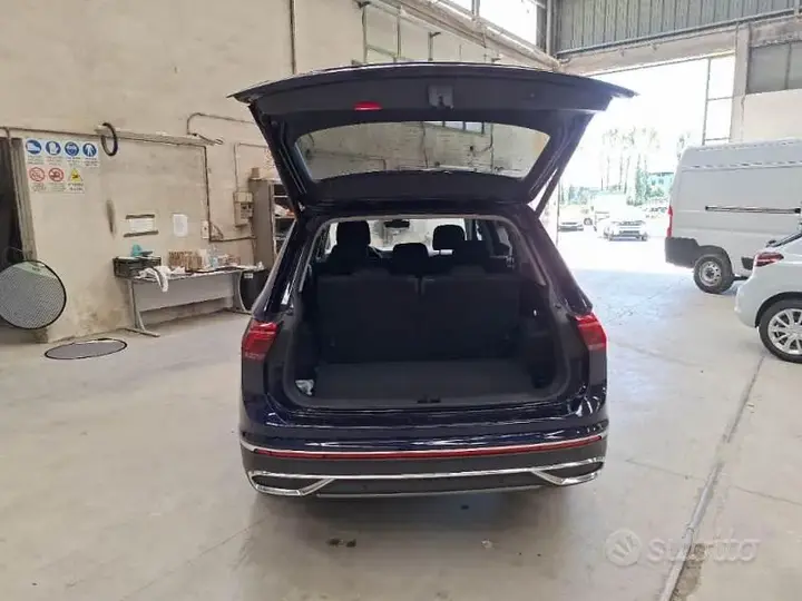 Volkswagen Tiguan Allspace 2023 photo 5