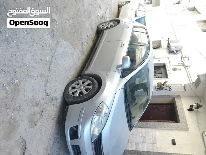 Nissan Tiida 2007 photo 3