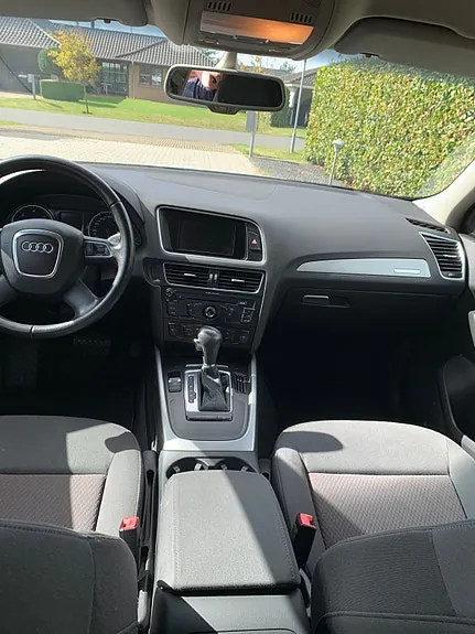 Audi Q5 2010 photo 4