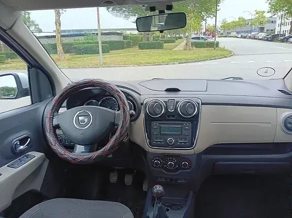 Dacia Lodgy 2014 photo 2