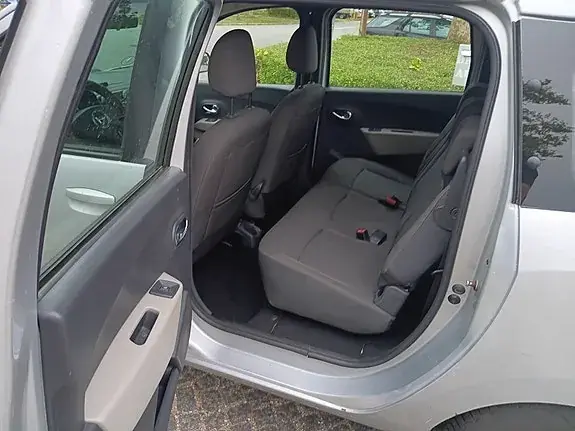 Dacia Lodgy 2014 photo 4
