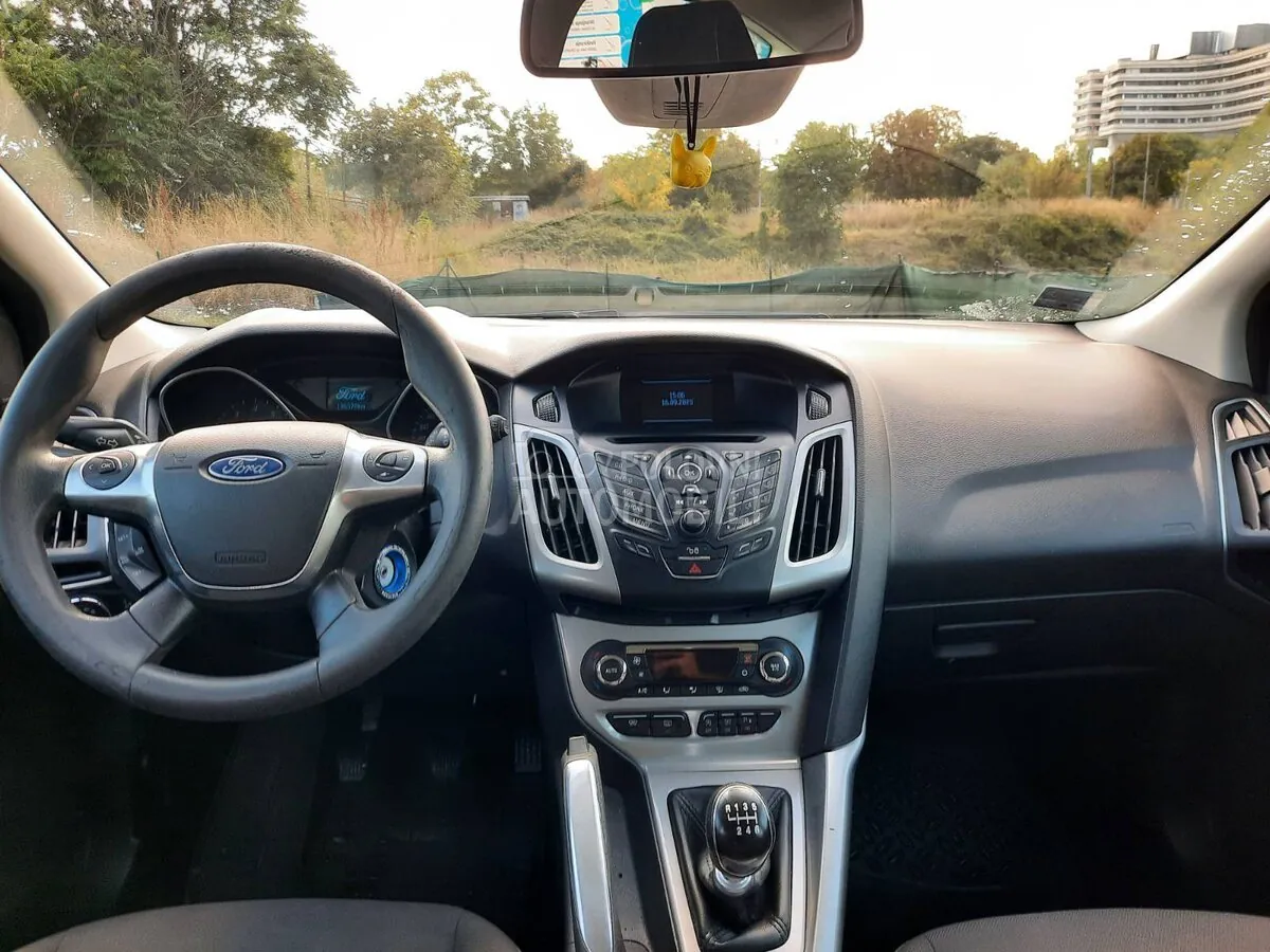 Ford Focus 2013 photo 4