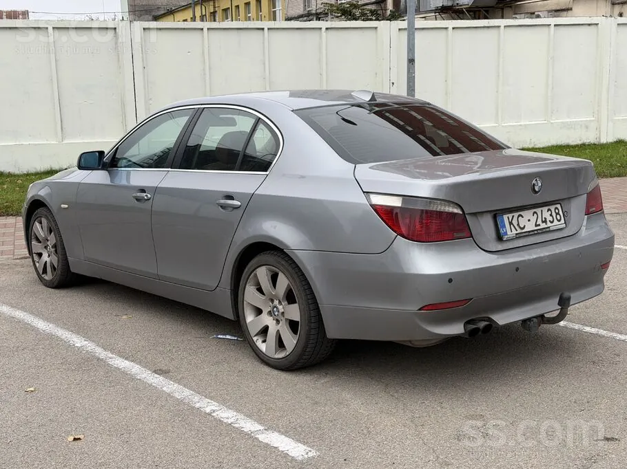 BMW 530 2006 photo 2