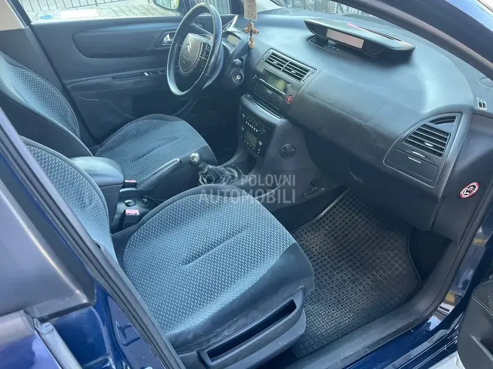 Citroen C4 2005 photo 5