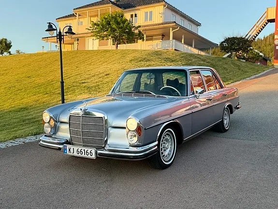 Mercedes-Benz 280