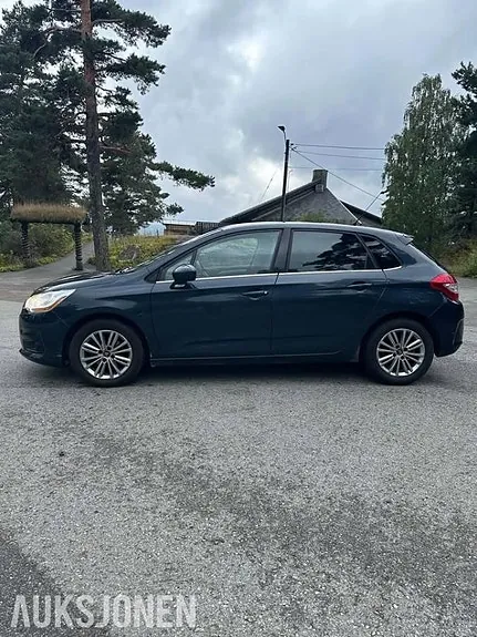 Citroen C4 2012 photo 3