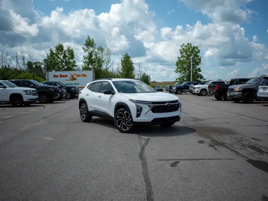 Chevrolet Trax 2026 photo 2
