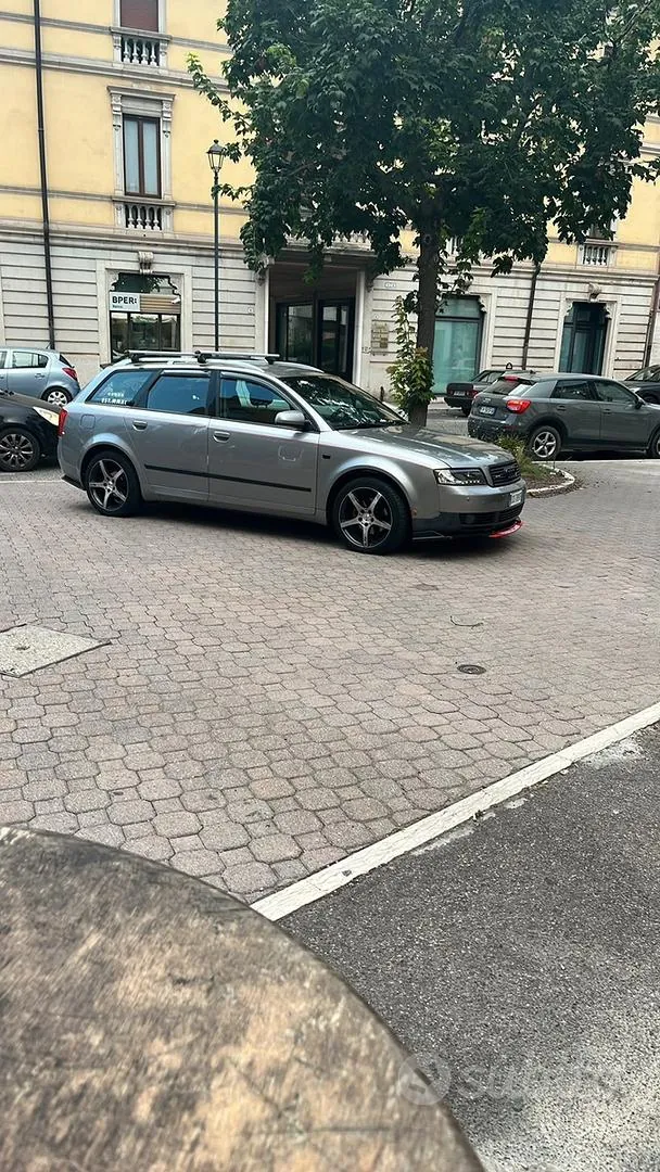 Audi A4 2003 photo 3