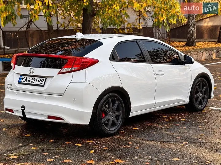 Honda Civic 2013 photo 4