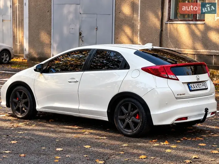 Honda Civic 2013 photo 3