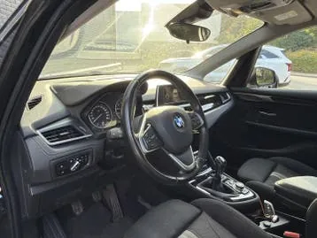 BMW 218 Active Tourer 2015 photo 3