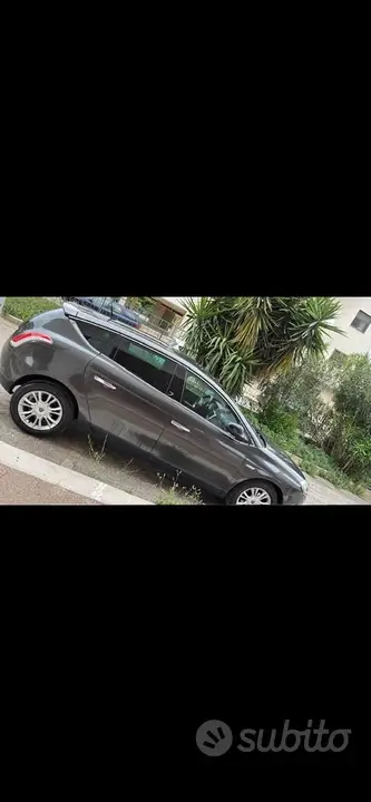 Lancia Delta 2010 photo 2