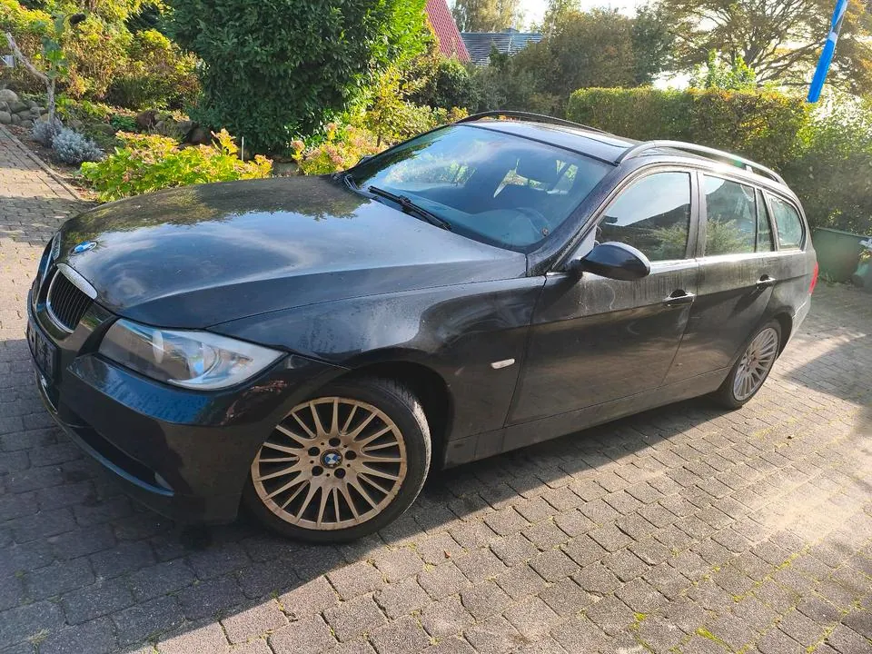 BMW 320I
