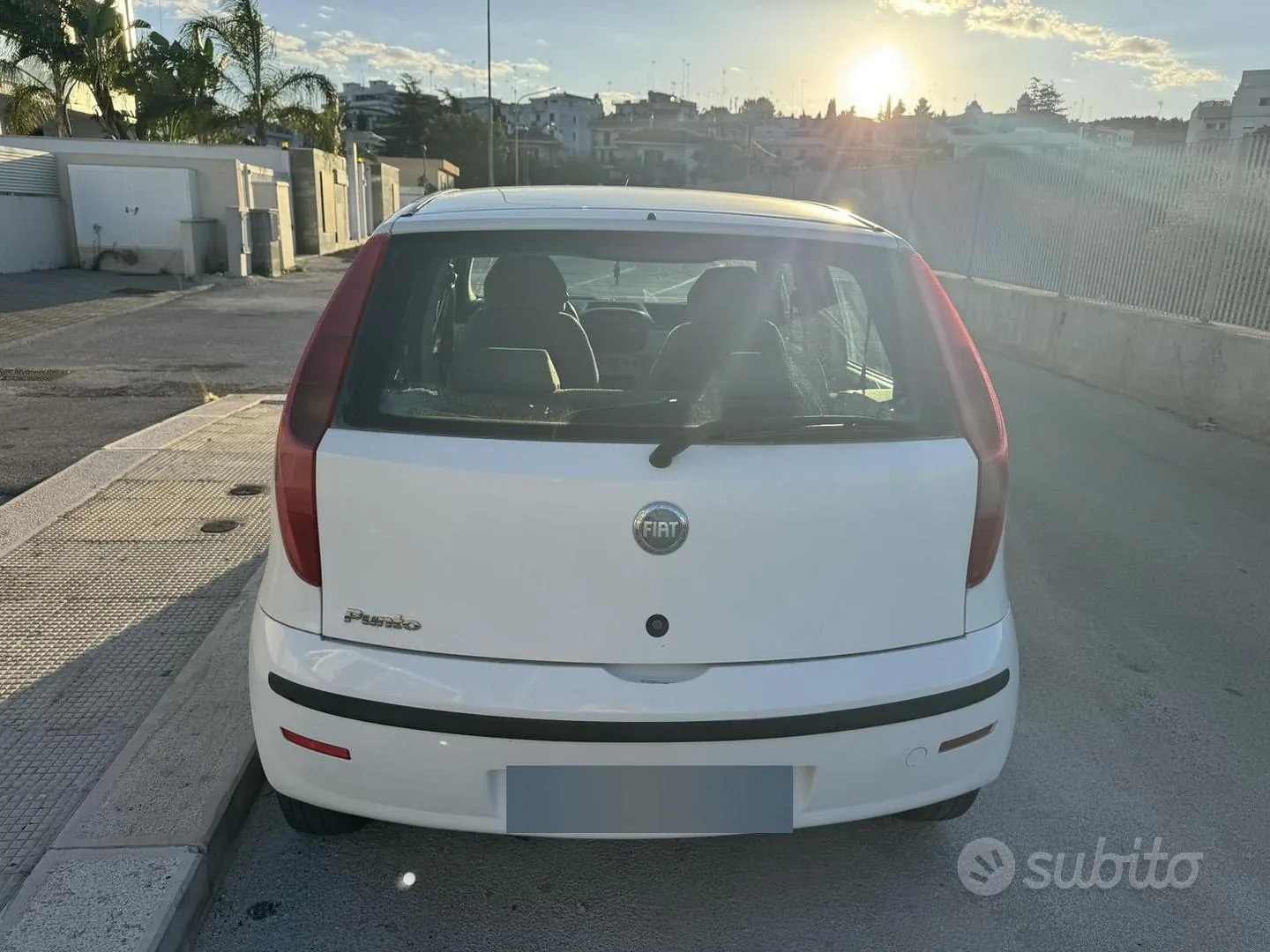 Fiat Punto 2004 photo 2