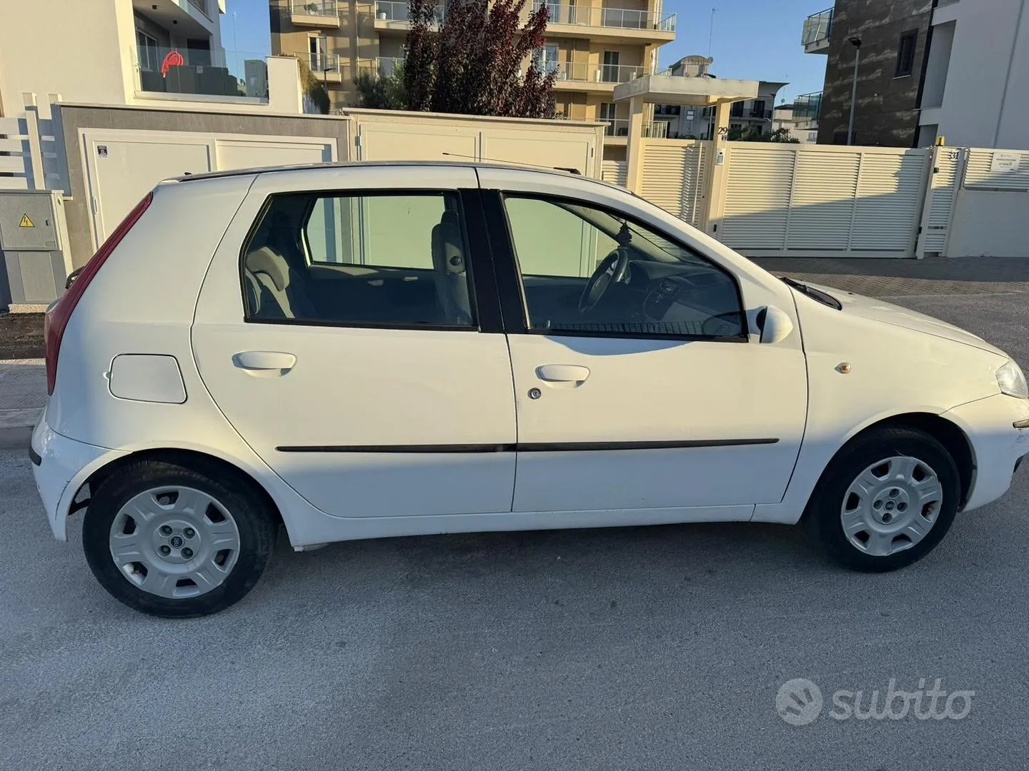 Fiat Punto 2004 photo 3