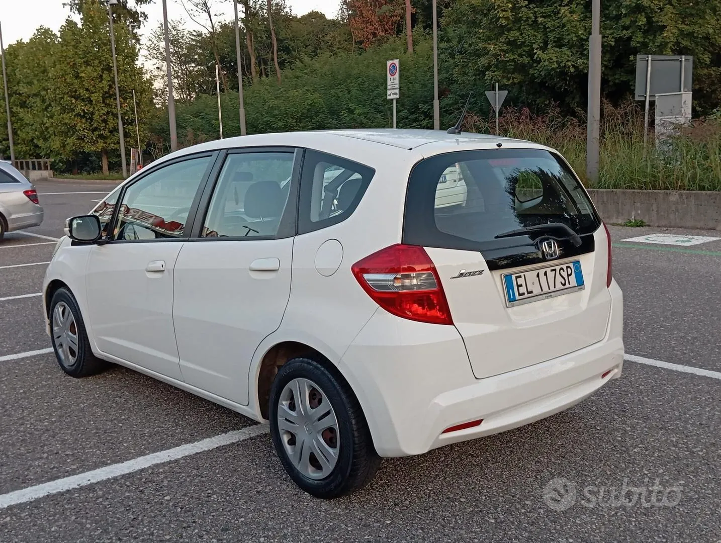 Honda Jazz 2012 photo 4