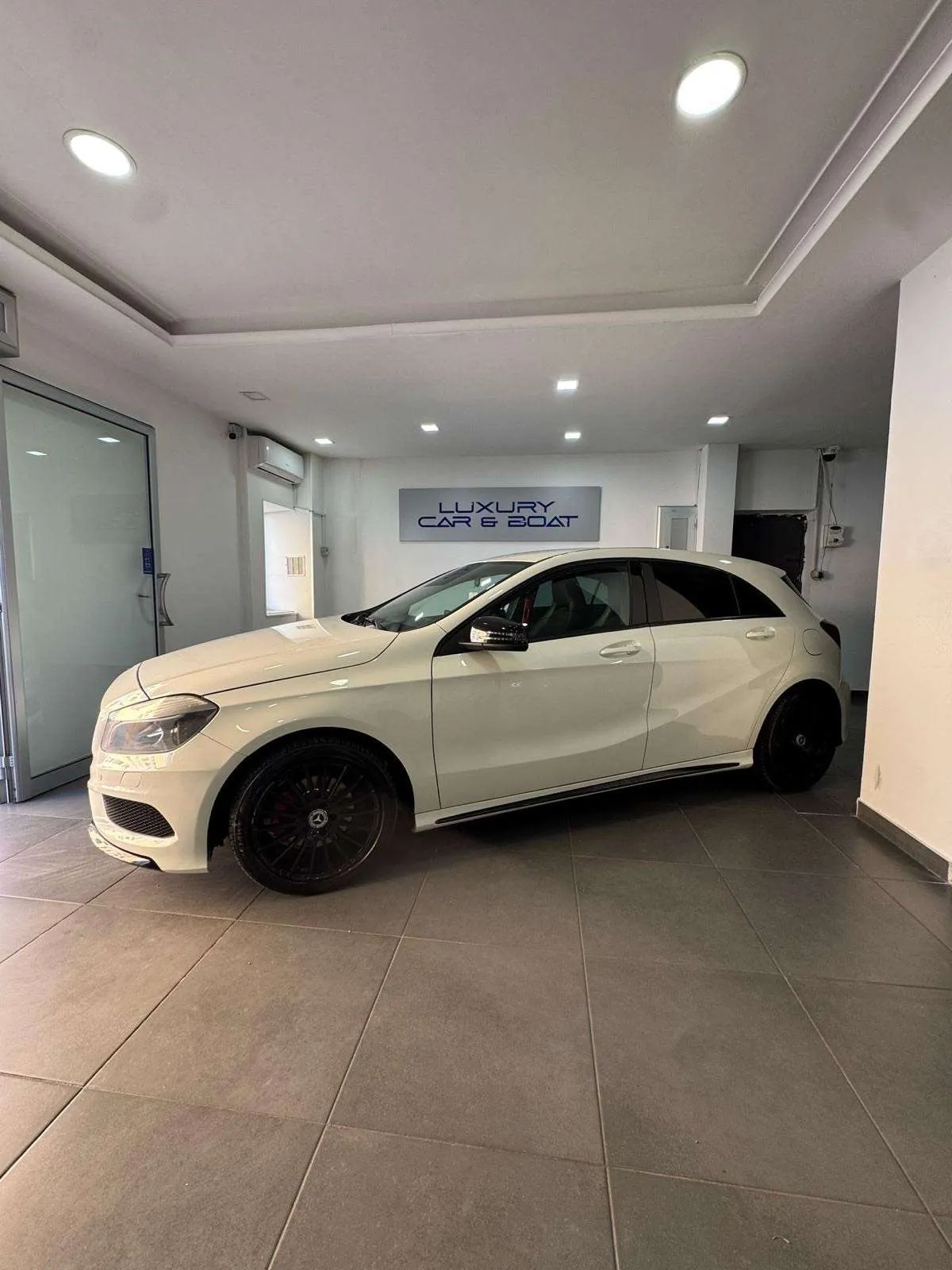 Mercedes-Benz A 200