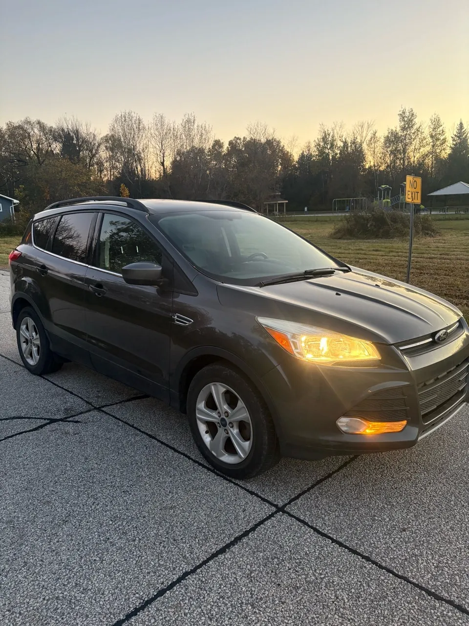 Ford Escape 2015 photo 2