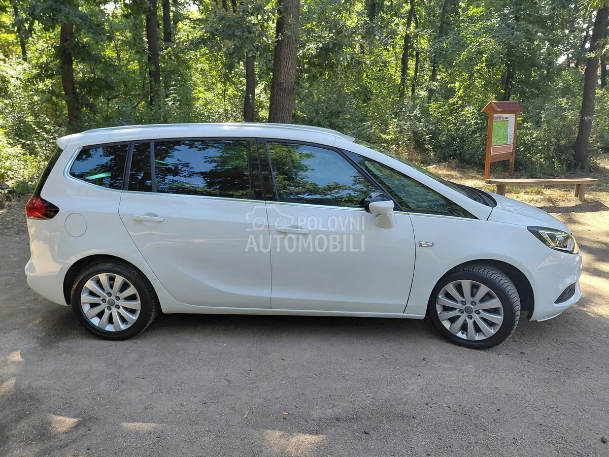 Opel Zafira 2017 photo 2